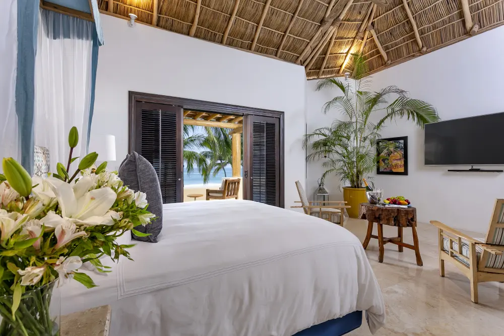 Casa-Aramara-Blue-Room-Master-Bedroom-2
