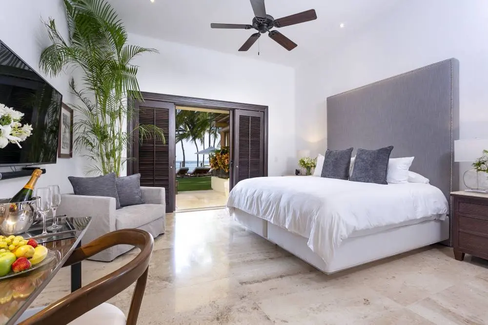 Casa-Aramara-Yellow-Room-Master-Bedroom