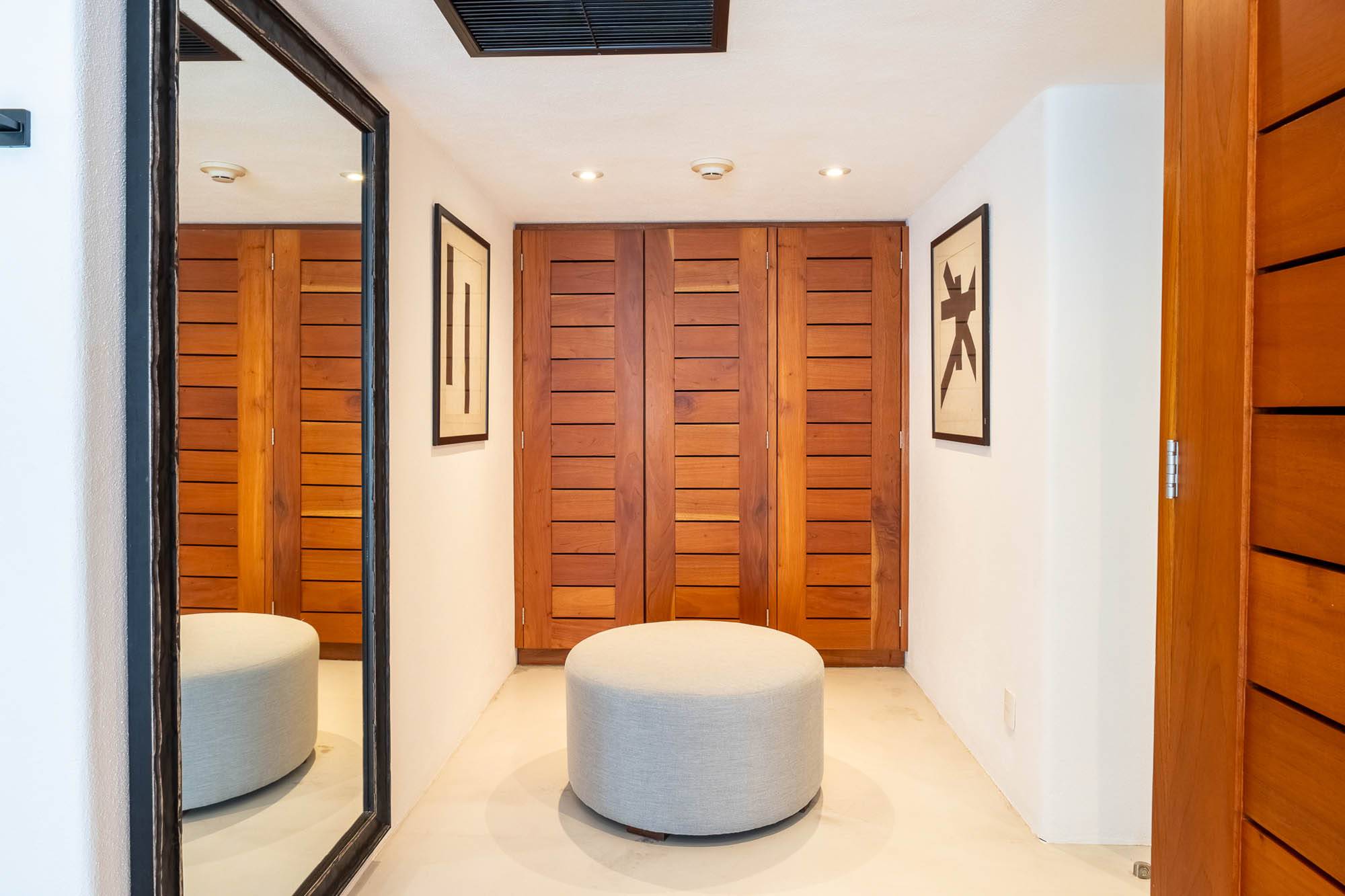 Four Seasons Villa 2037-03