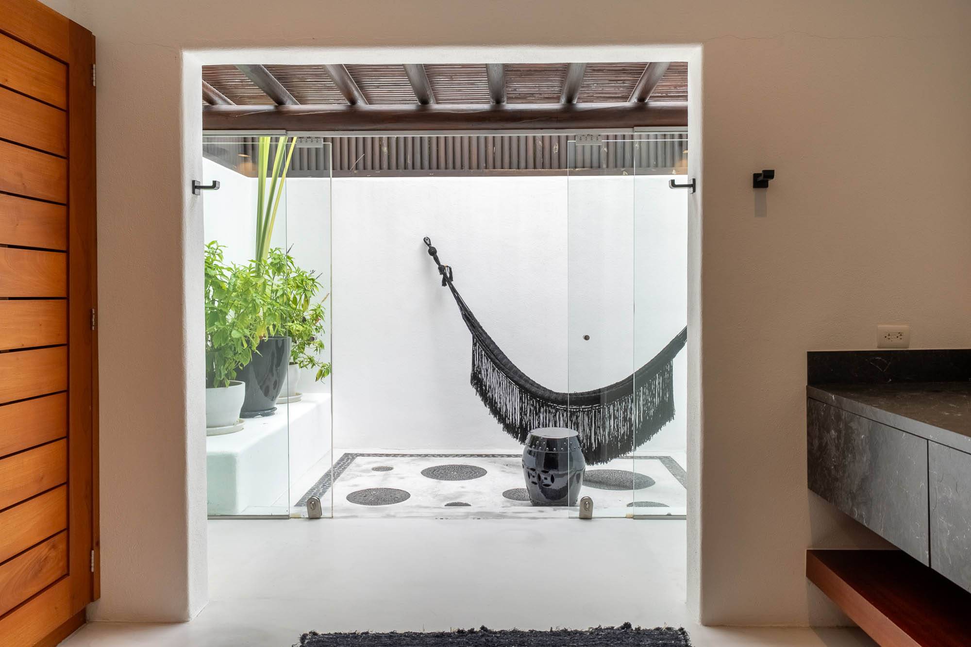 Four Seasons Villa 2037-07