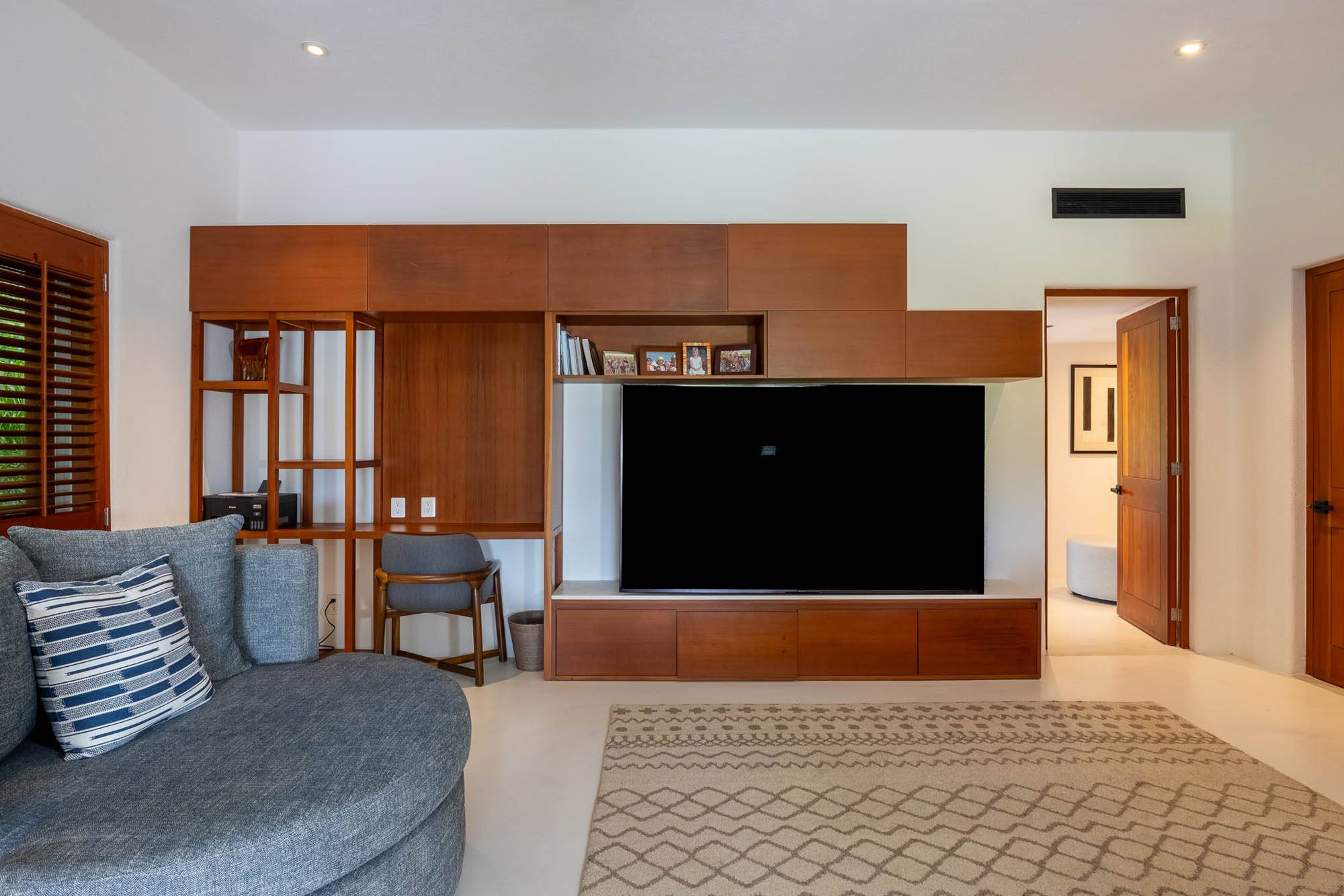 Four Seasons Villa 2037-14