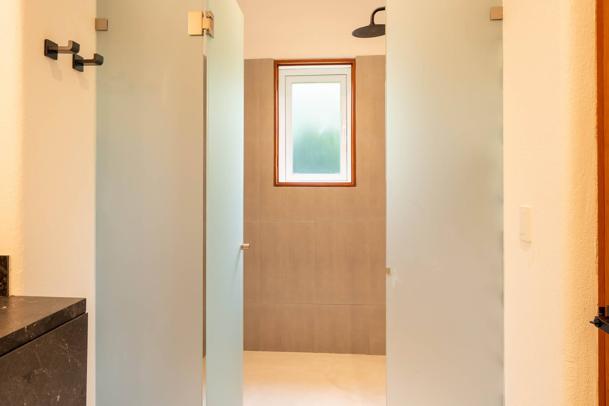 Four Seasons Villa 2037-35