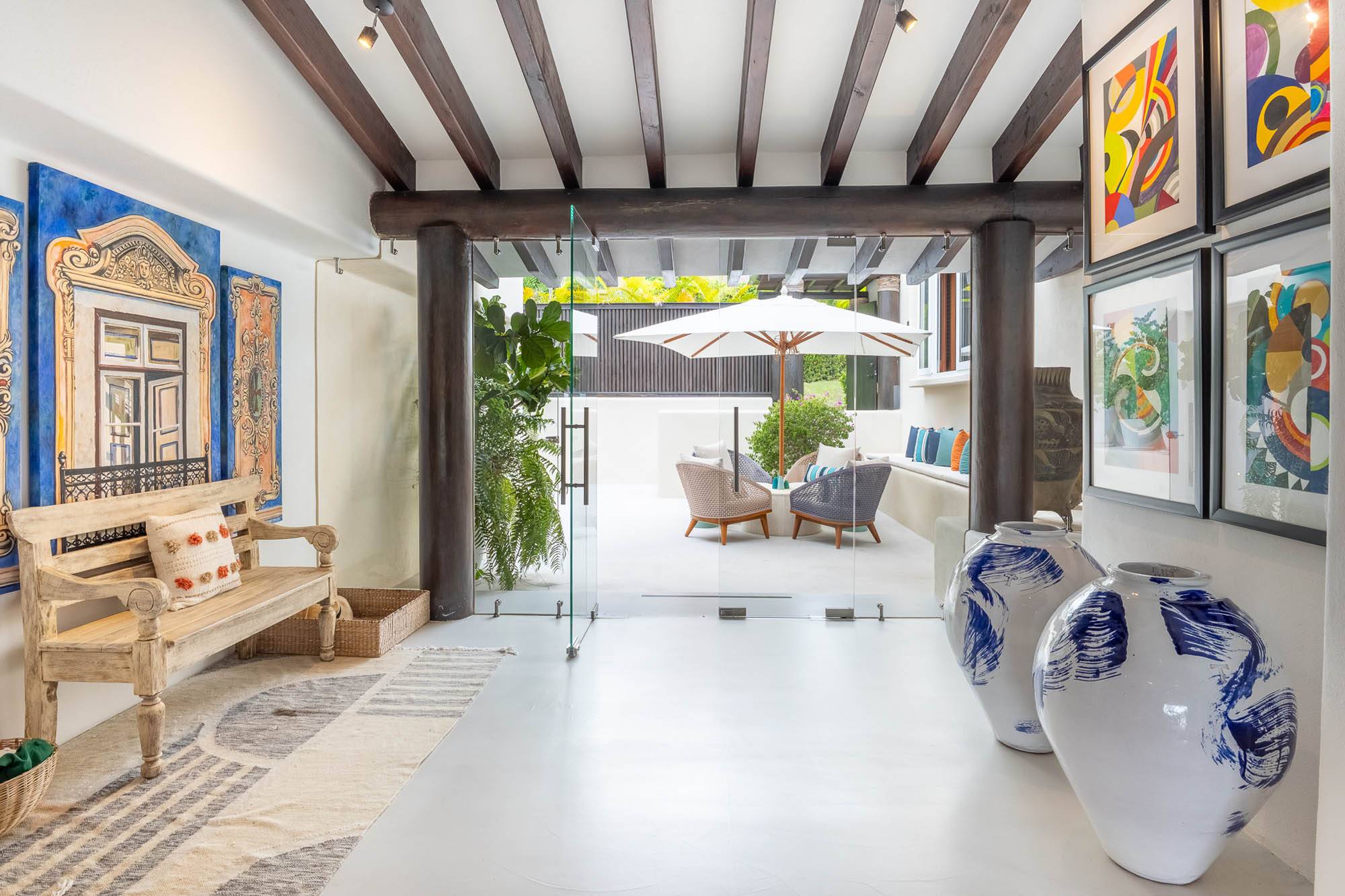 Four Seasons Villa 2037-40