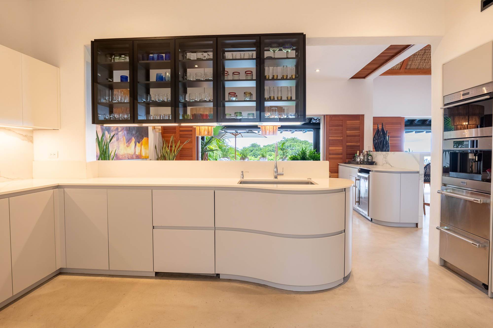 Four Seasons Villa 2037-54