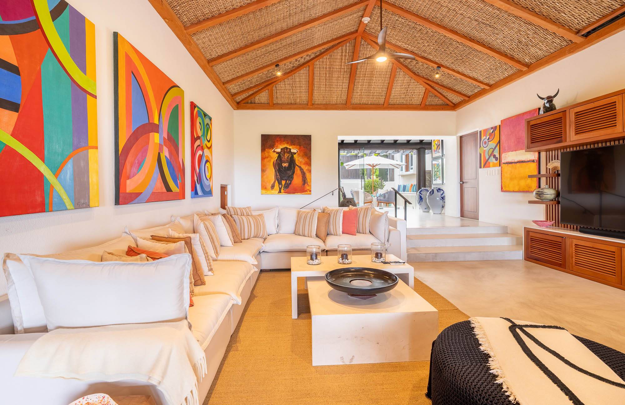 Four Seasons Villa 2037-60