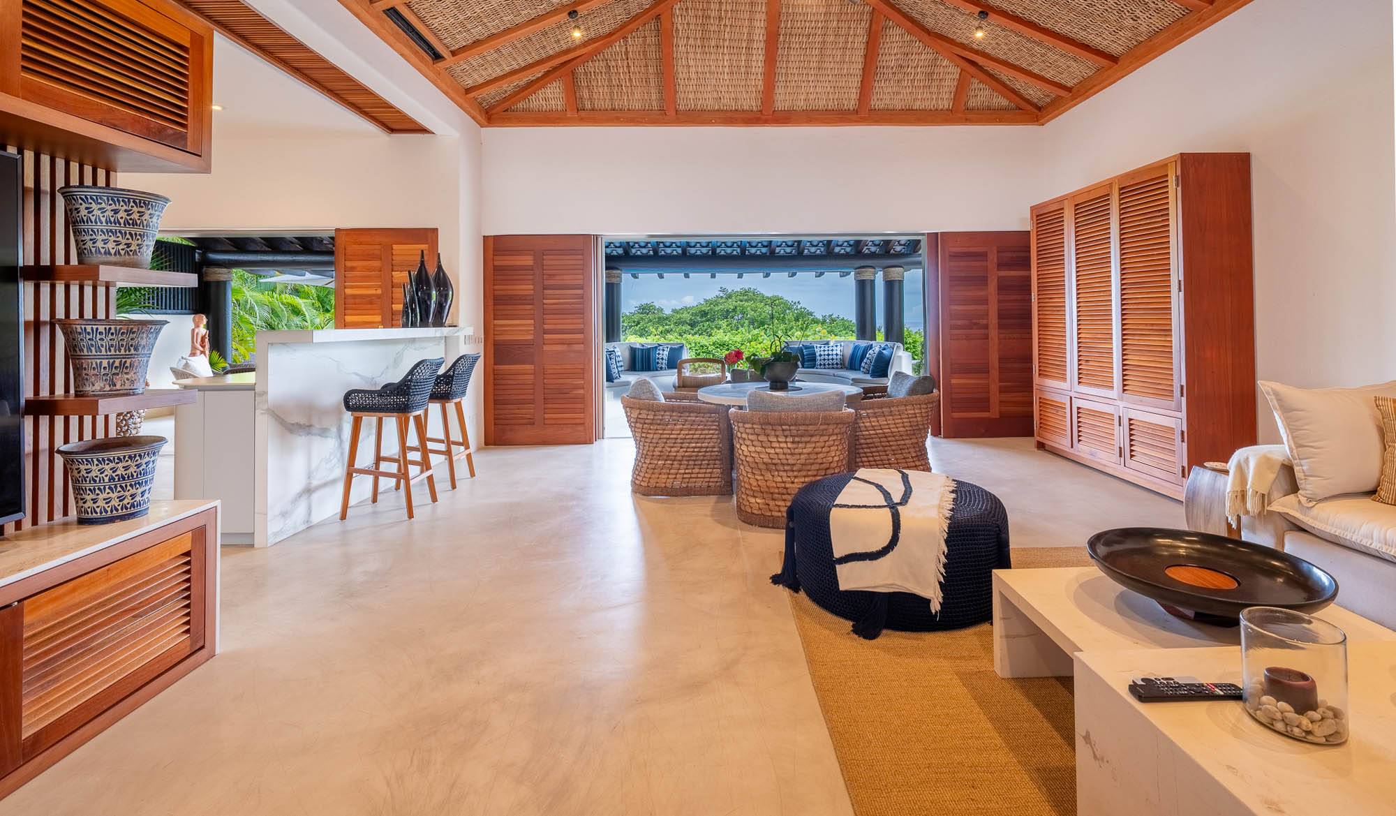 Four Seasons Villa 2037-62