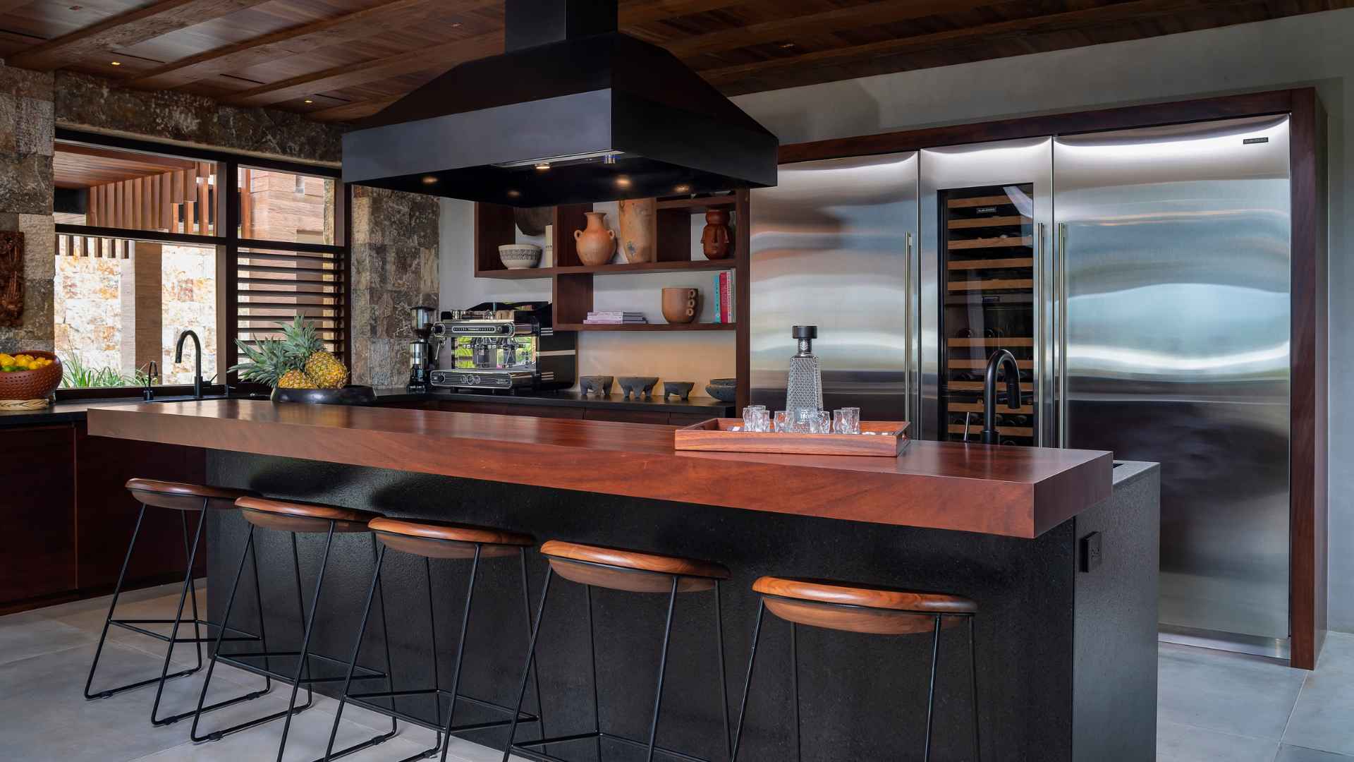 xr:d:DAEMrW4V-o4:17021,j:39701787601,t:22120519