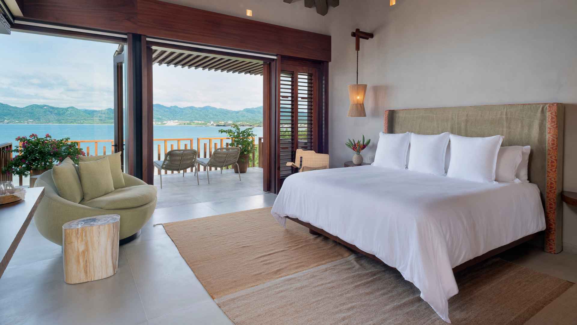 xr:d:DAEMrW4V-o4:17035,j:39701938195,t:22120519