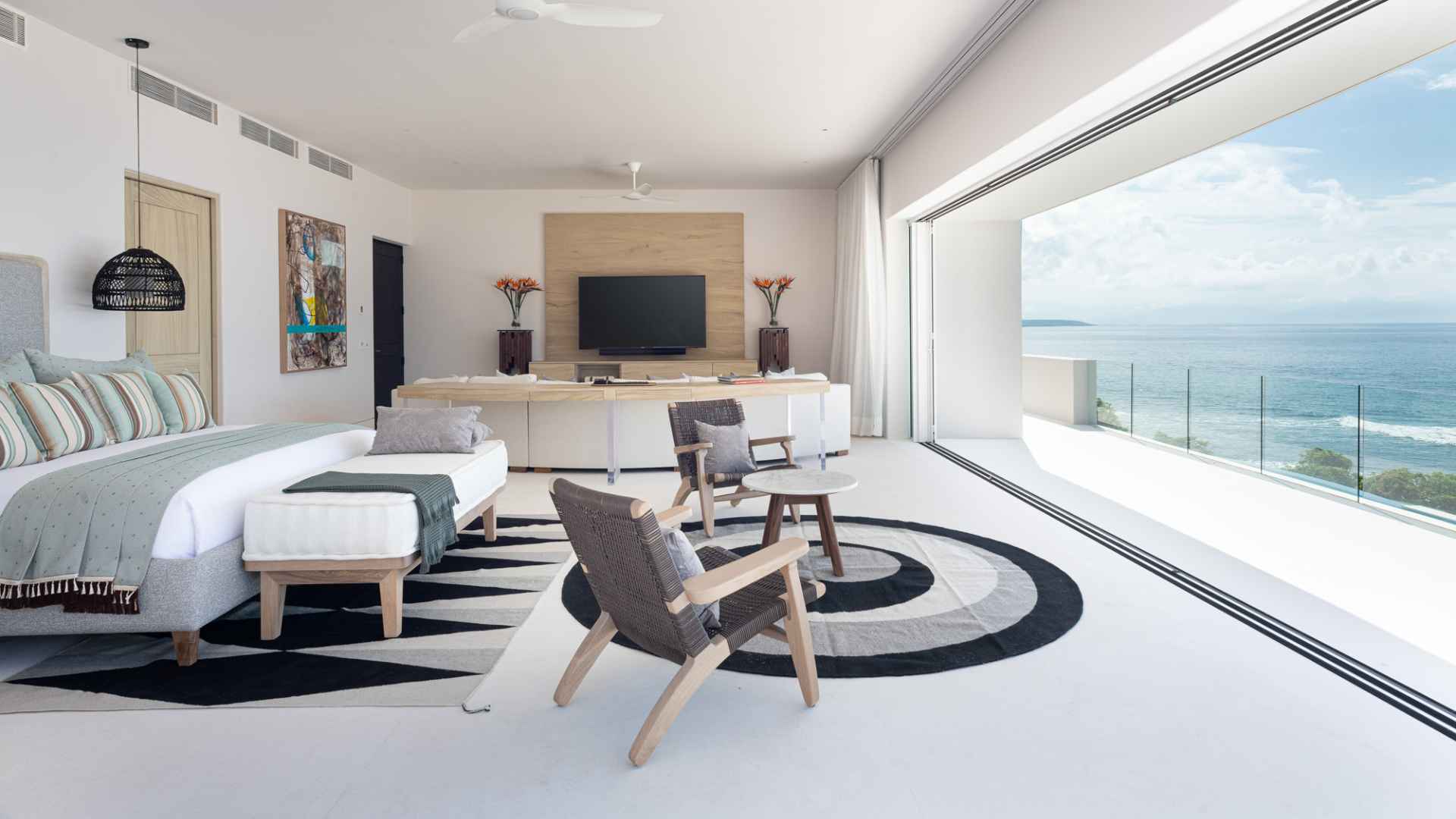 xr:d:DAEMrW4V-o4:18998,j:5613012213631521327,t:23082822