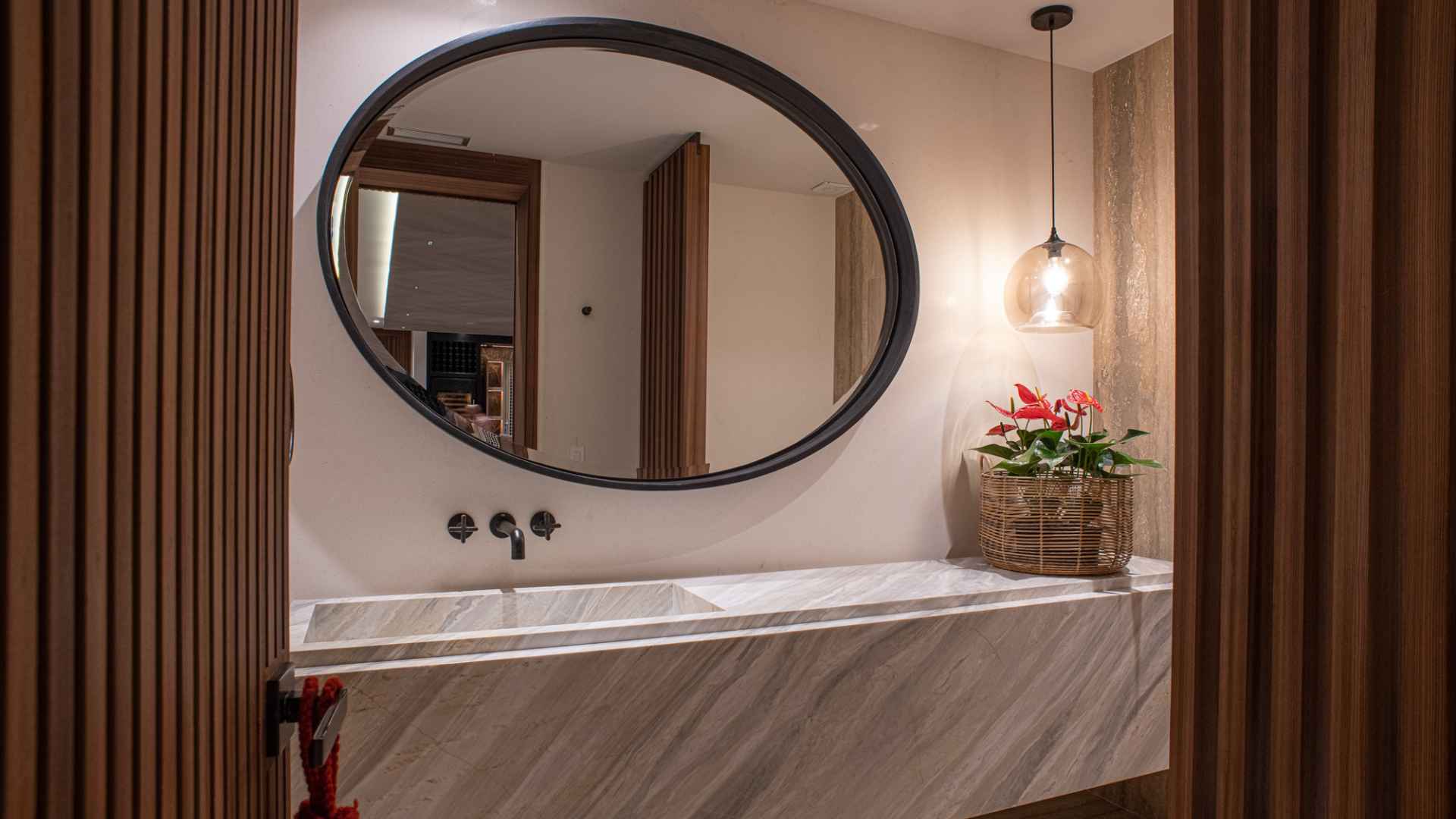 xr:d:DAEMrW4V-o4:19006,j:4198881928489065201,t:23082822