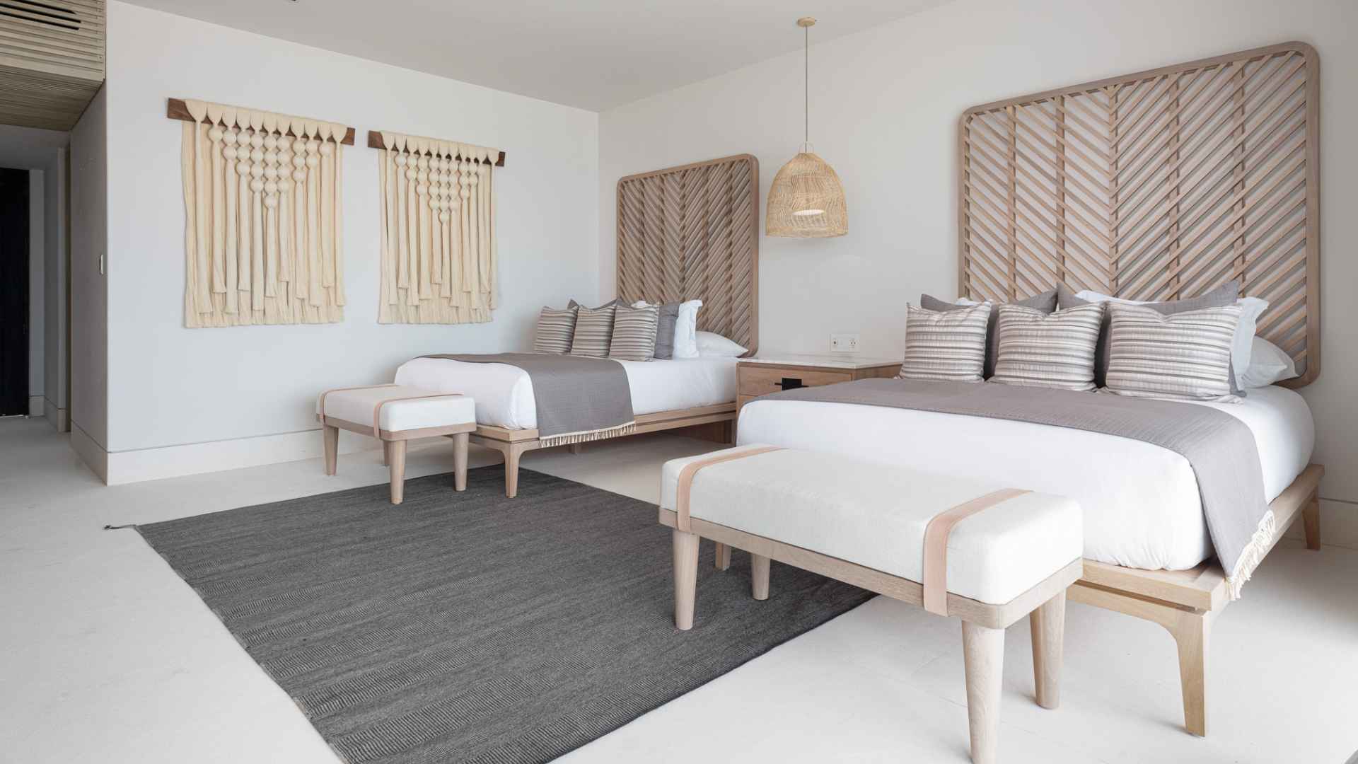 xr:d:DAEMrW4V-o4:19010,j:6285174459107251626,t:23082822