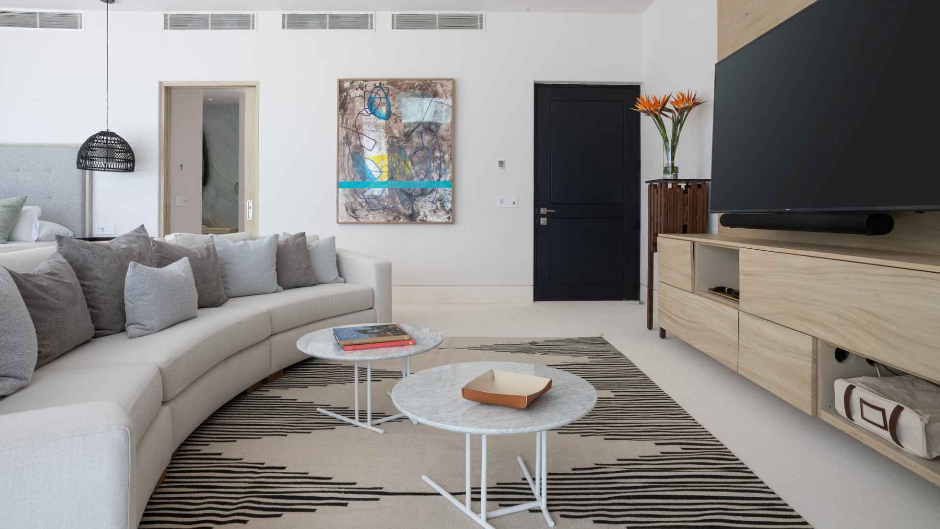 xr:d:DAEMrW4V-o4:19002,j:8974949337229290206,t:23082822