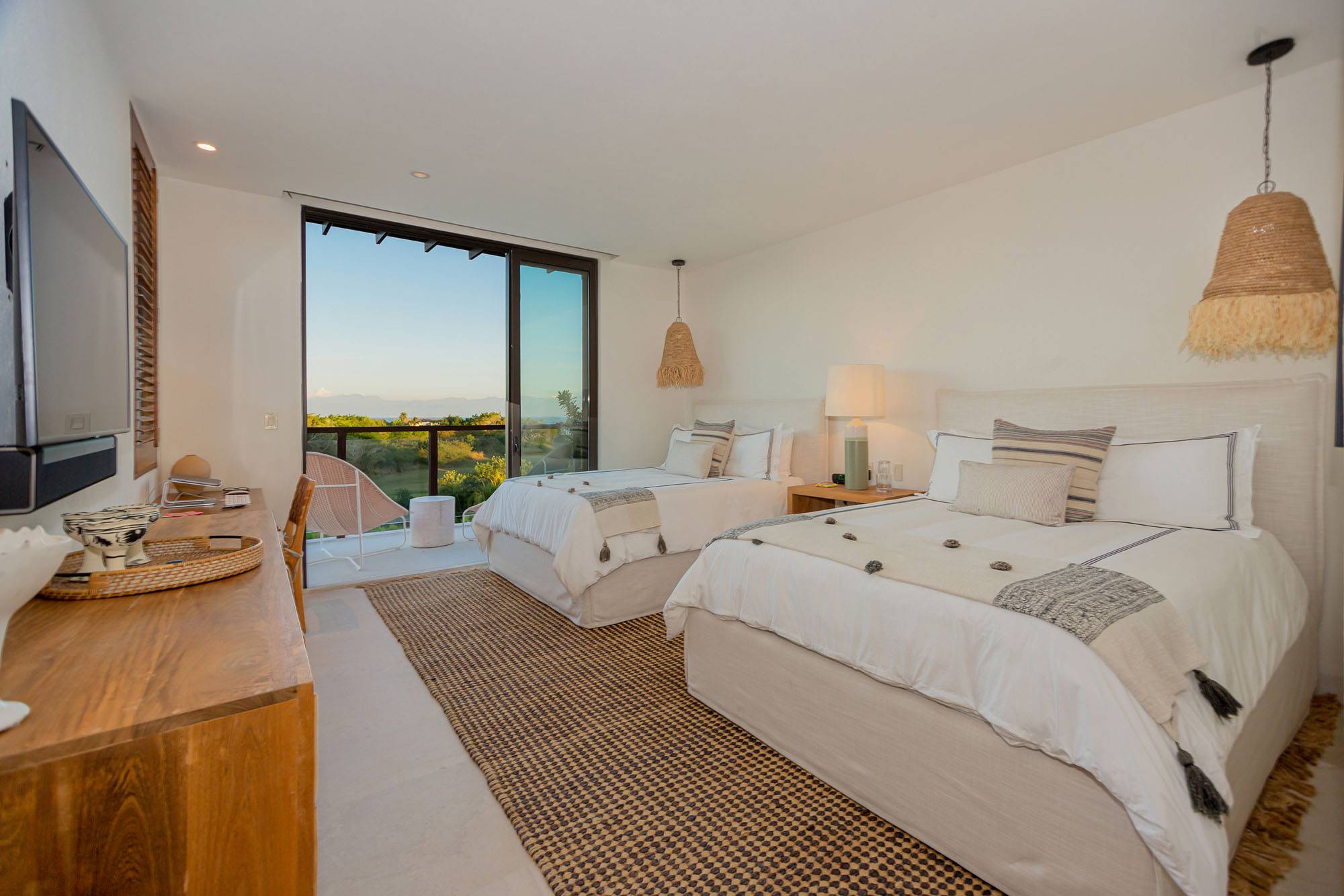 Marietas301E_008 copy