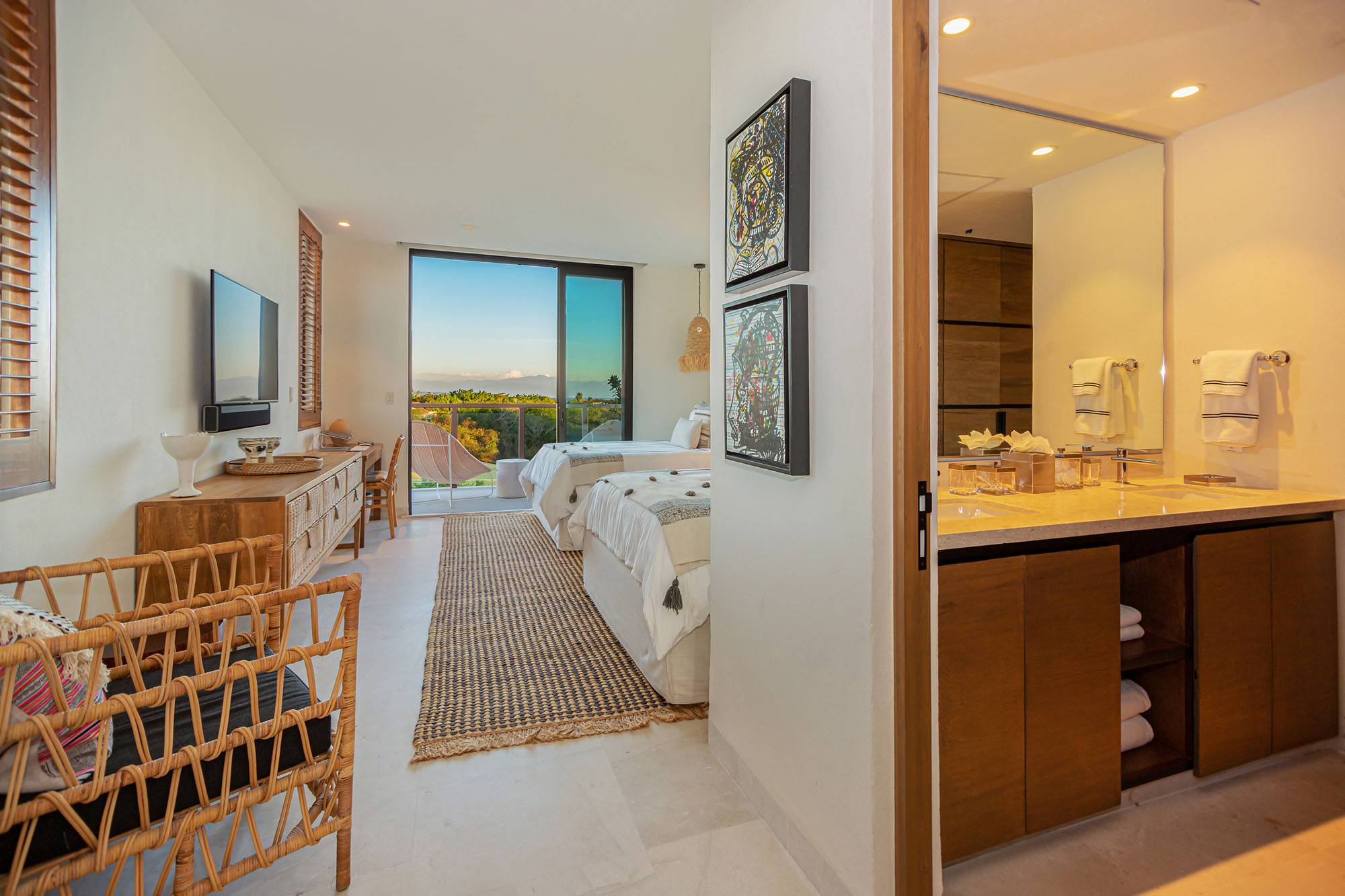 Marietas301E_015 copy