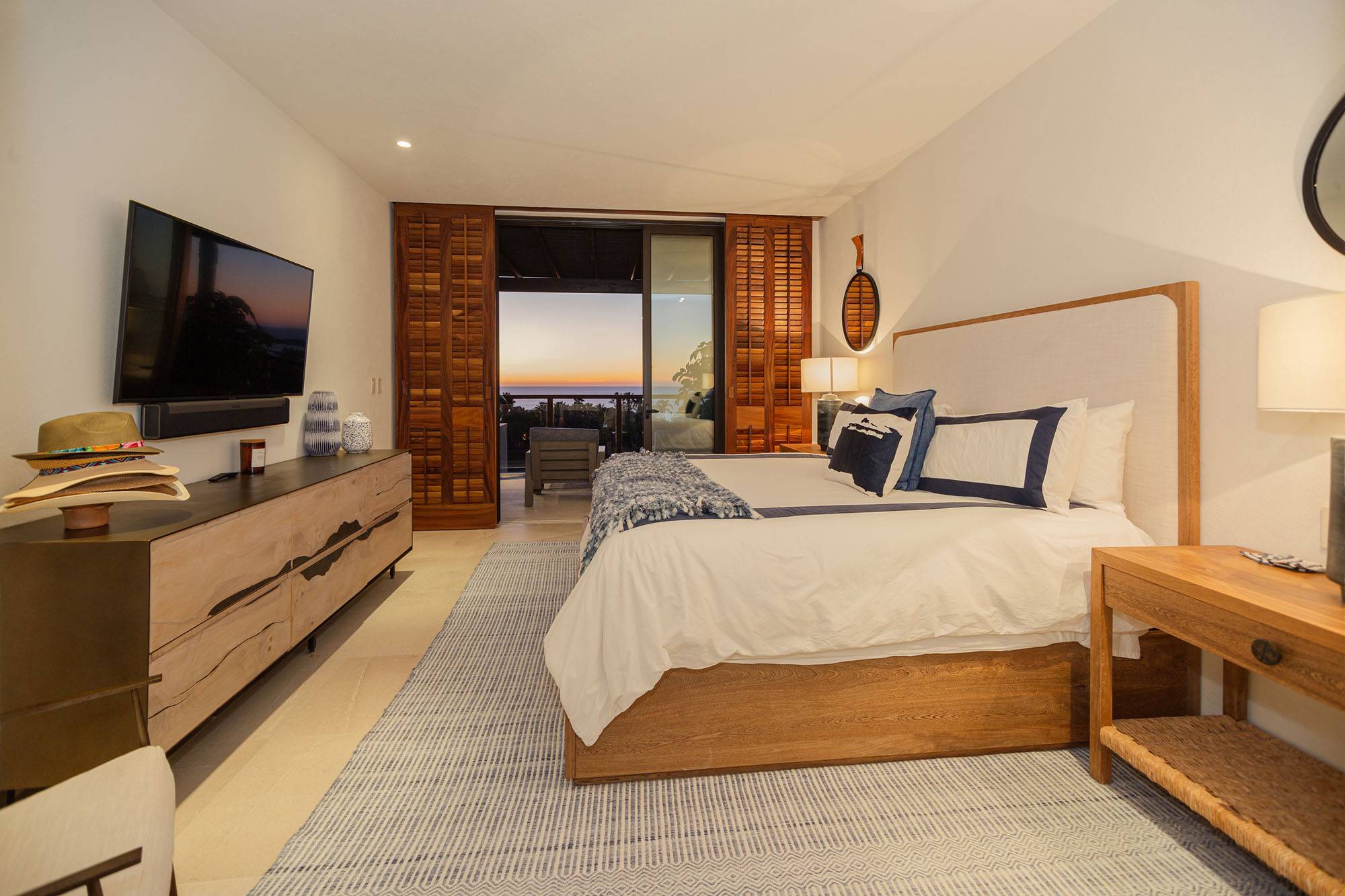 Marietas301E_022 copy